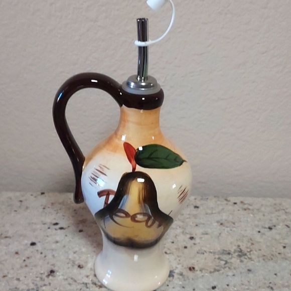 NEW- Olive Oil Dispencer & Small Plum & Pear dishes. - Picture 3 of 8